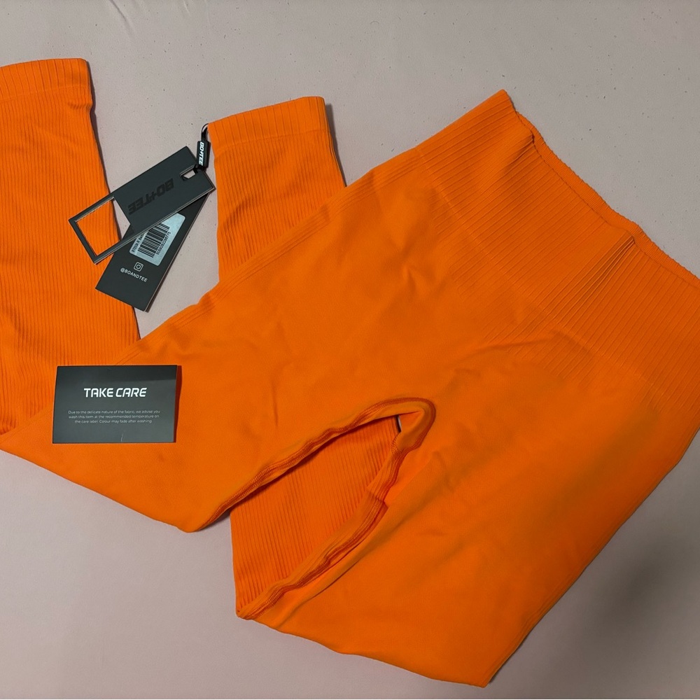 BRAND NEW gym leggings with original packaging